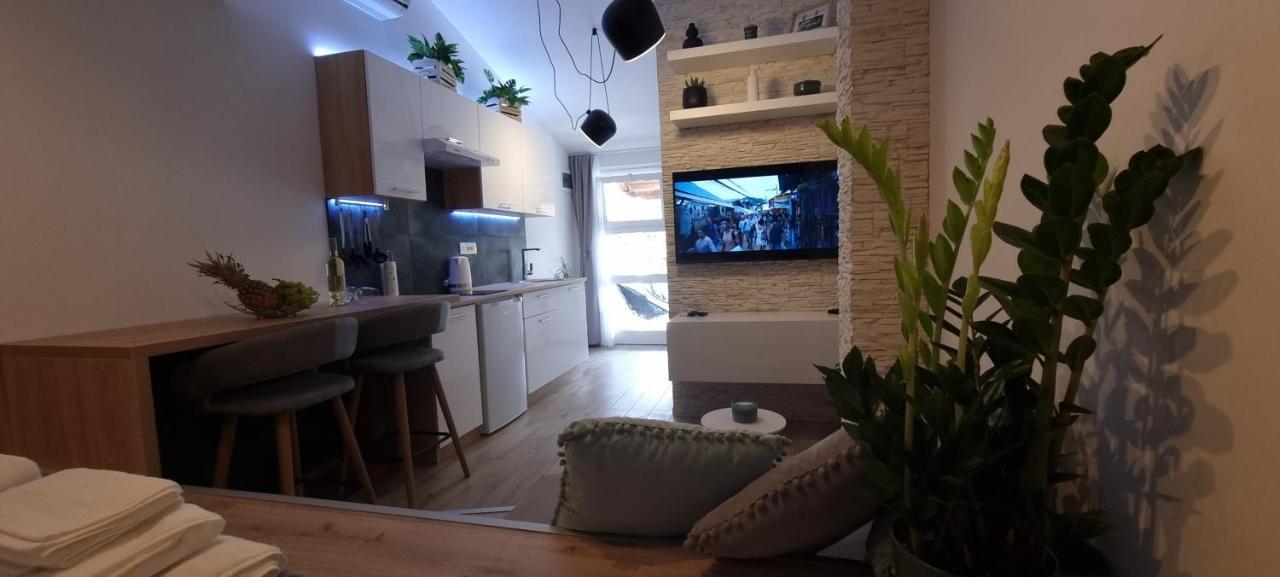 Апартаменты Studio Ayla Ровинь Экстерьер фото
