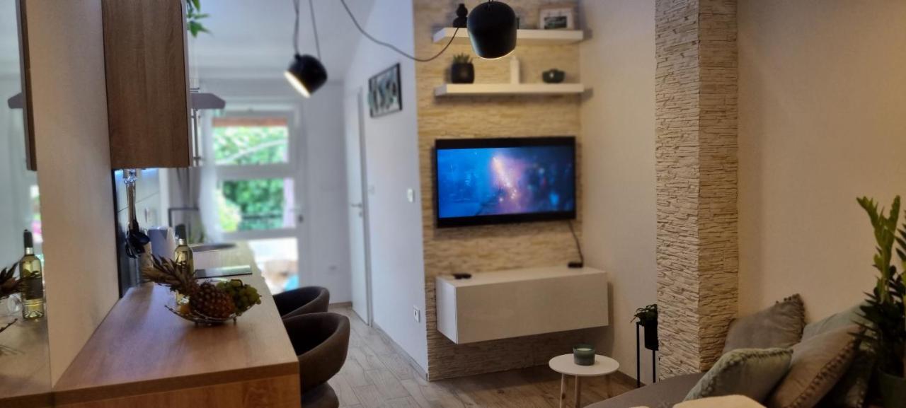 Апартаменты Studio Ayla Ровинь Экстерьер фото